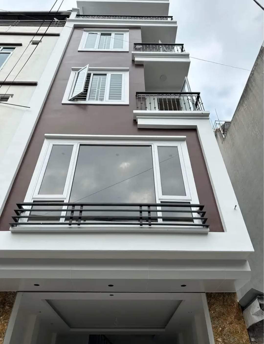 NHÀ ĐẸP HỌC VIÊN TÀI CHÍNH - BẮC TỪ LIÊM - DT33M2 - 5 TẦNG - GIÁ 5,4 TỶ <br>NGÕ THOÁNG , SÁNG , TRUNG - Ảnh chính