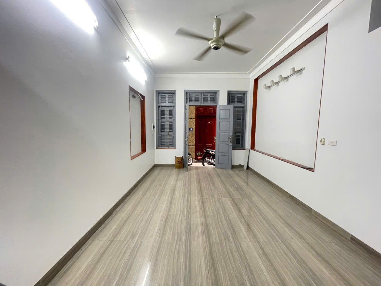 Bán nhà 5 tầng cực đẹp 36m tại ngõ 359 Minh Khai. HBT - Ảnh 2
