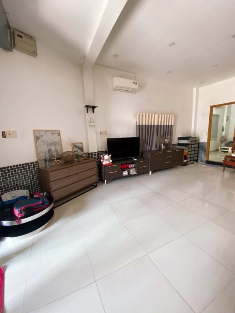 Bán nhà mặt phố Linh Đông, Thủ Đức, 95m², 2 tầng, sổ hồng. Giá 5,6 tỷ - Ảnh 3