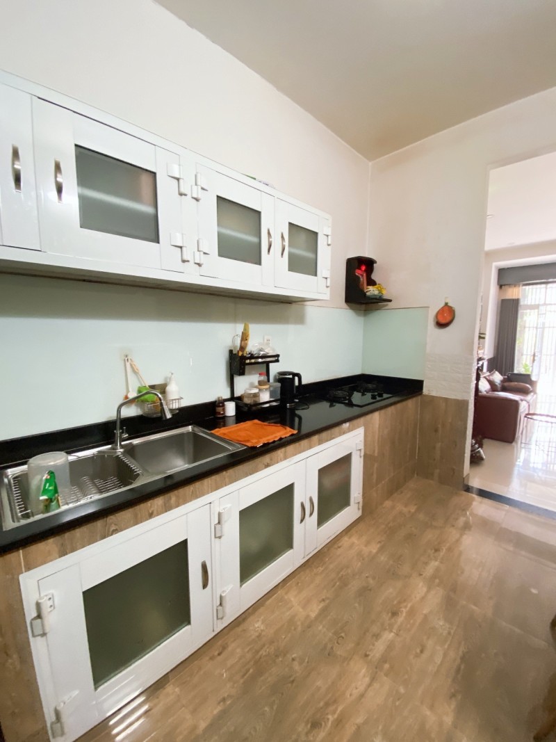 Bán nhà mặt phố Linh Đông, Thủ Đức, 95m², 2 tầng, sổ hồng. Giá 5,6 tỷ - Ảnh 2