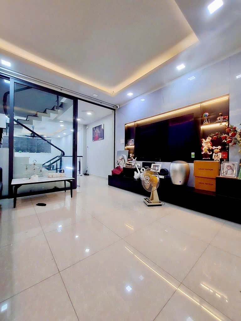 Bán nhà 5 tầng, hẻm 8m, Lê Văn Thọ, P.14, Gò Vấp, khu đồng bộ, chỉ 7 tỷ hơn thương lượng - Ảnh 1