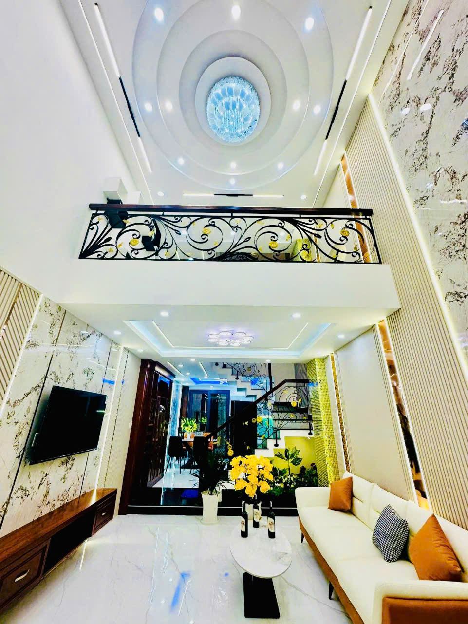 Bán nhà 5 tầng đẹp, hẻm xe hơi 6m, khu dân cư đồng bộ, Phạm Văn Chiêu, Gò Vấp, giá nhỉnh 8 tỷ - Ảnh chính