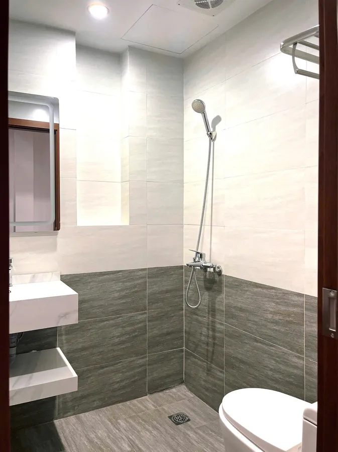 BÁN NHÀ NGỌC THỤY, 5 TẦNG DÂN XÂY, Ô TÔ NGỦ TRONG NHÀ. GIÁ 7,6 TỶ( CÓ TL) - Ảnh 3