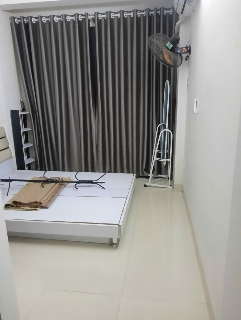 Bán biệt thự liền kề Long Biên, 22m2, 5 tầng, 4.2 tỷ, sổ đỏ - Ảnh chính