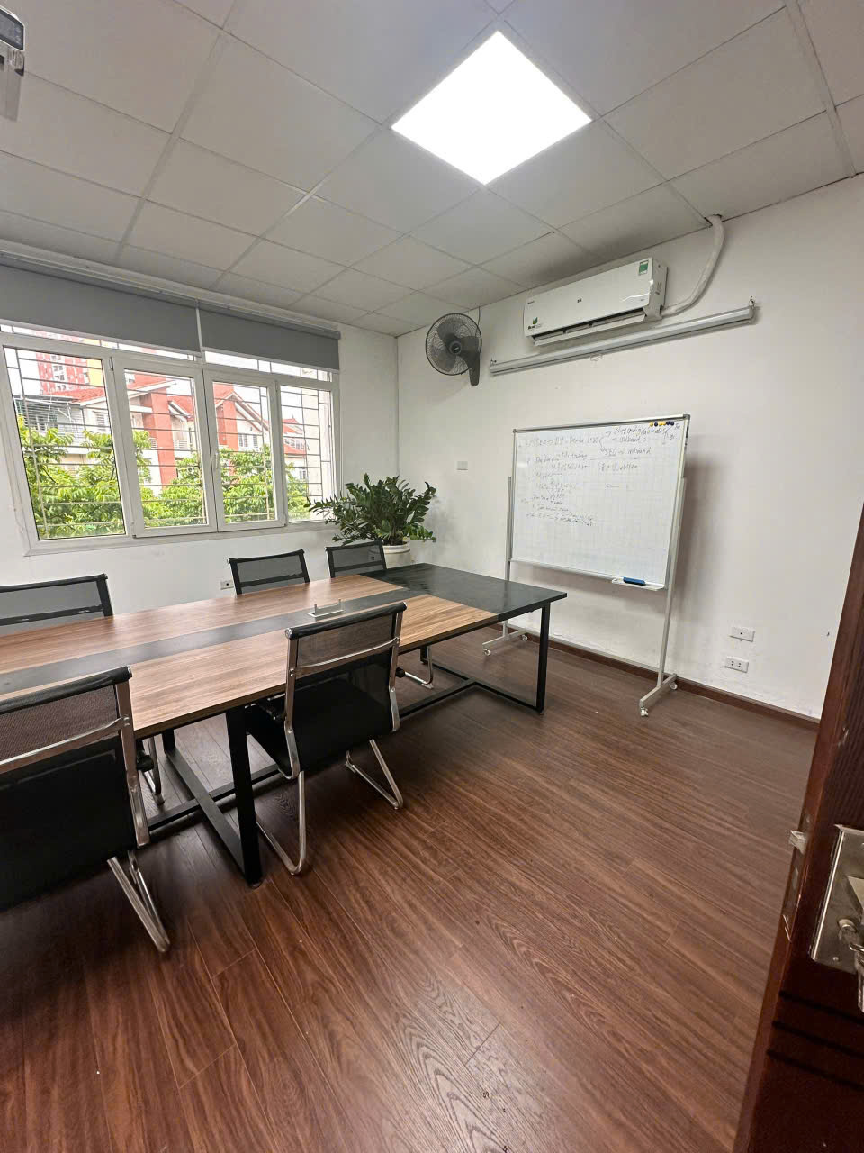 Cho thuê văn phòng, phòng học, spa ..mặt phố 102 Nguyễn Văn Lộc - Mỗ Lao - Hà Đông -HN - Ảnh 4