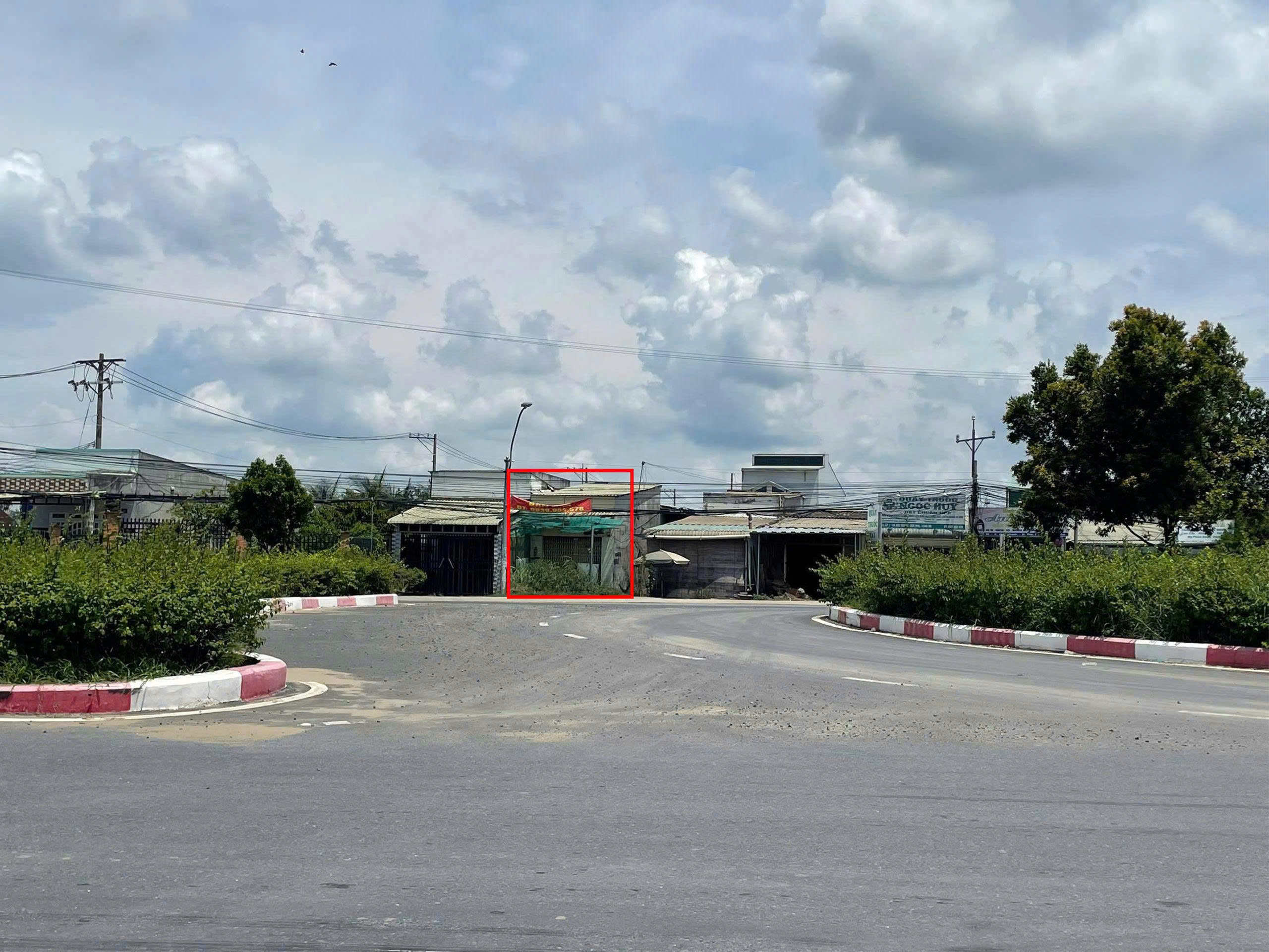BÁN ĐẤT MẶT TIỀN VÒNG XOAY – TIỀM NĂNG SỬ DỤNG & ĐẦU TƯ THỰC TẾ - Ảnh 1
