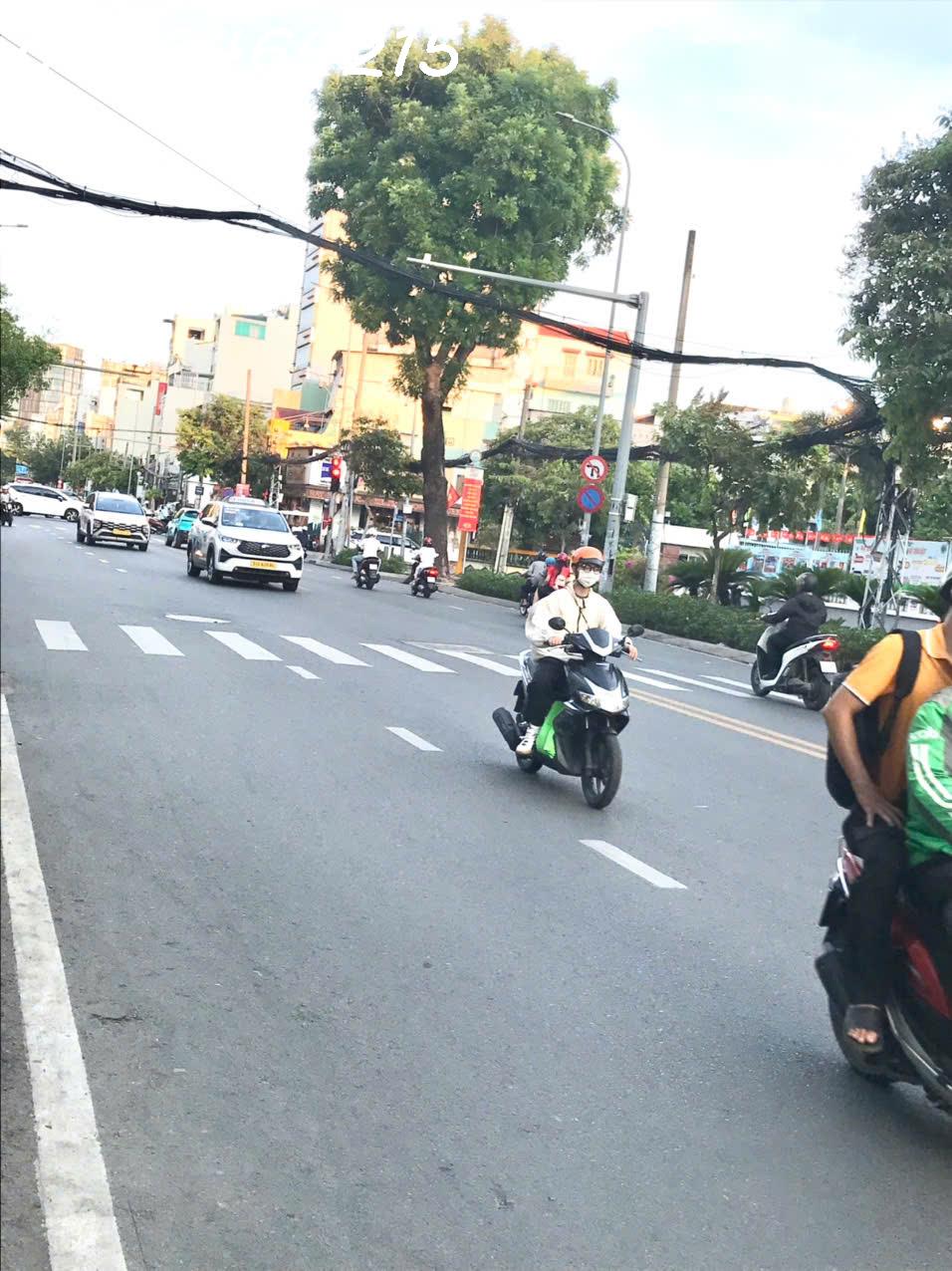 BÁN NHÀ MẶT TIỀN 189 CÁCH MẠNG THÁNG 8, P.4, QUẬN 3 - Ảnh chính