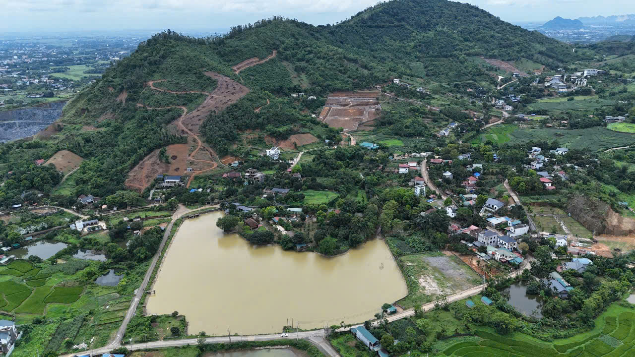 TÔI CHÍNH CHỦ CẦN BÁN LÔ ĐẤT ĐẸP - GIÁ TỐT - Vị Trí Đắc Địa Huyện Quốc Oai, TPHN - Ảnh 3