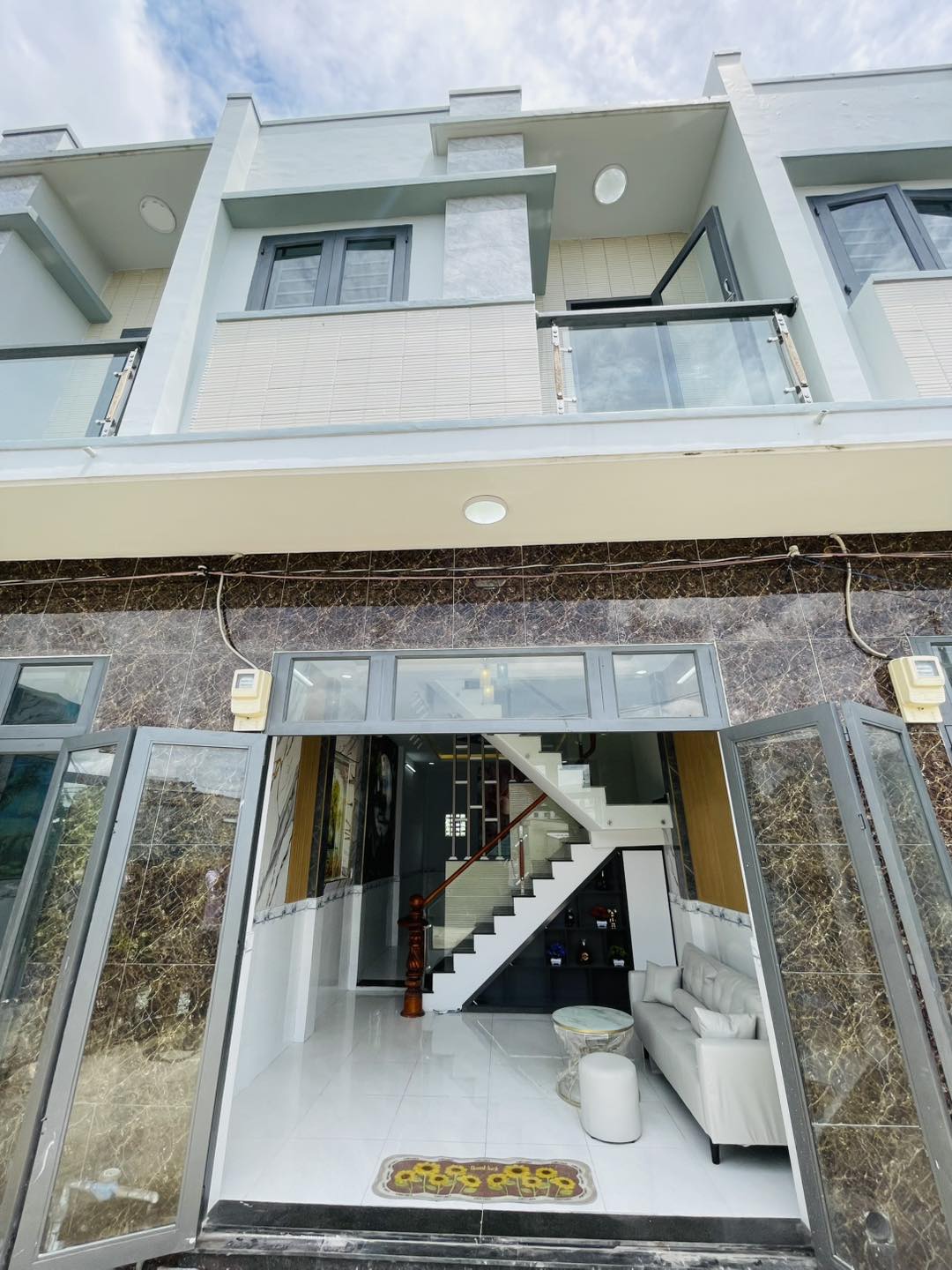 HIẾM! CHỈ 900 TRIỆU SỞ HỮU NHÀ LẦU ĐẸP BỜ KINH T14, BÌNH CHÁNH, 60M2, SHR - Ảnh chính