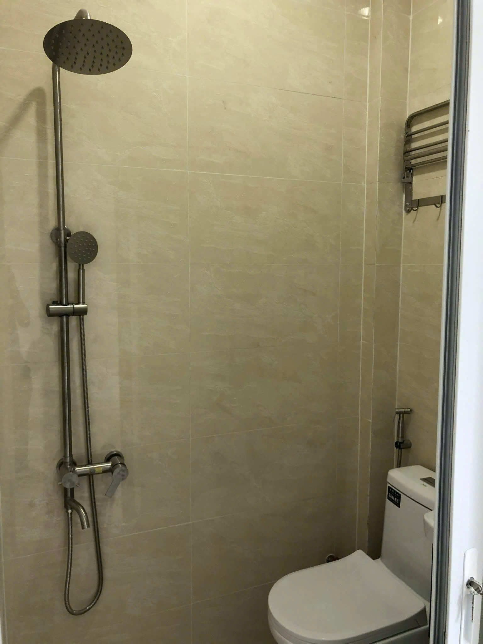 GÓC 2 MẶT TIỀN – 4 TẦNG – THU NHẬP 25TR/THÁNG – NGAY NGÃ 4 NGUYỄN TRÃI Q5. LH:0988954579 - Ảnh 2