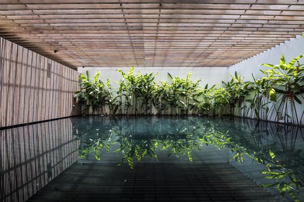 MT Dương Quảng Hàm DT: 50x100m- 5523m2- giá 368 tỷ, HĐT 2 tỷ/tháng, xây cao tầng - Ảnh 1