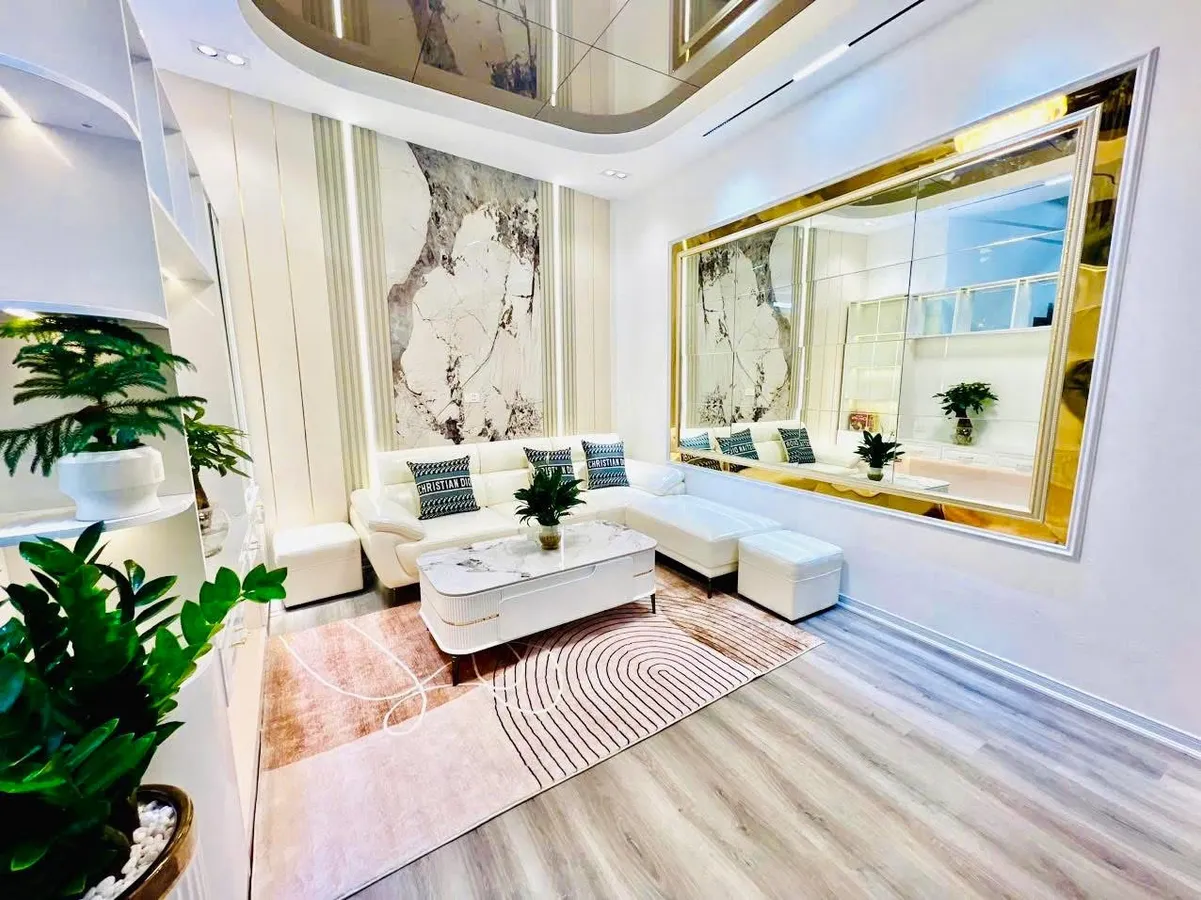 BA GÁC ĐỖ CỬA, NGÕ NÔNG RỘNG, GẦN HỒ ĐIỀU HÒA, 60M RA ĐƯỜNG Ô TÔ 34M2 + 4T KHƯƠNG TRUNG . - Ảnh 1