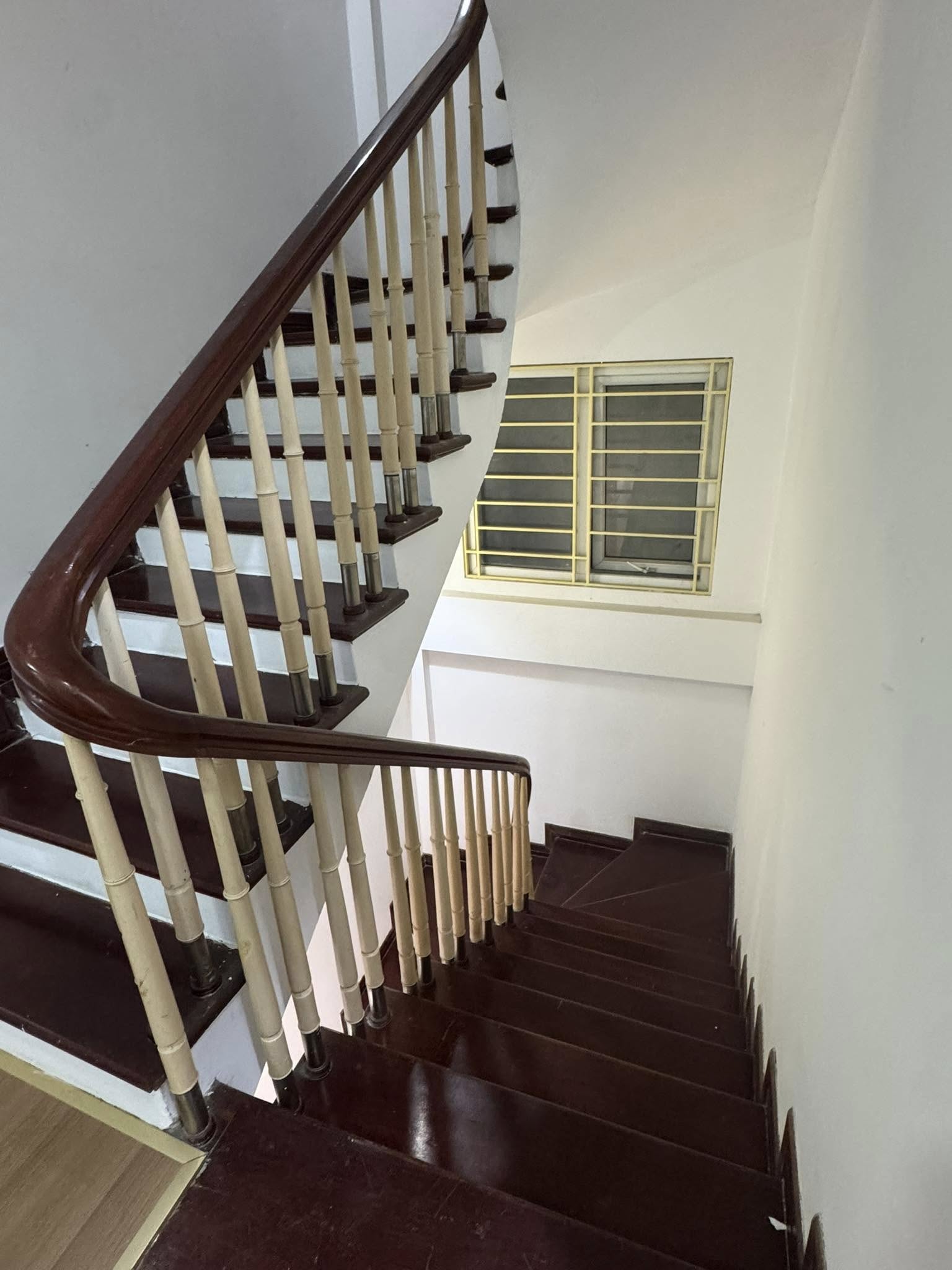 BÁN GẤP NHÀ THANH XUÂN, GẦN HỒ OTO LÙI ĐỖ CỬA, DT52M 5 TẦNG MẶT TIỀN RỘNG CHỈ 12.X TỶ - Ảnh 3