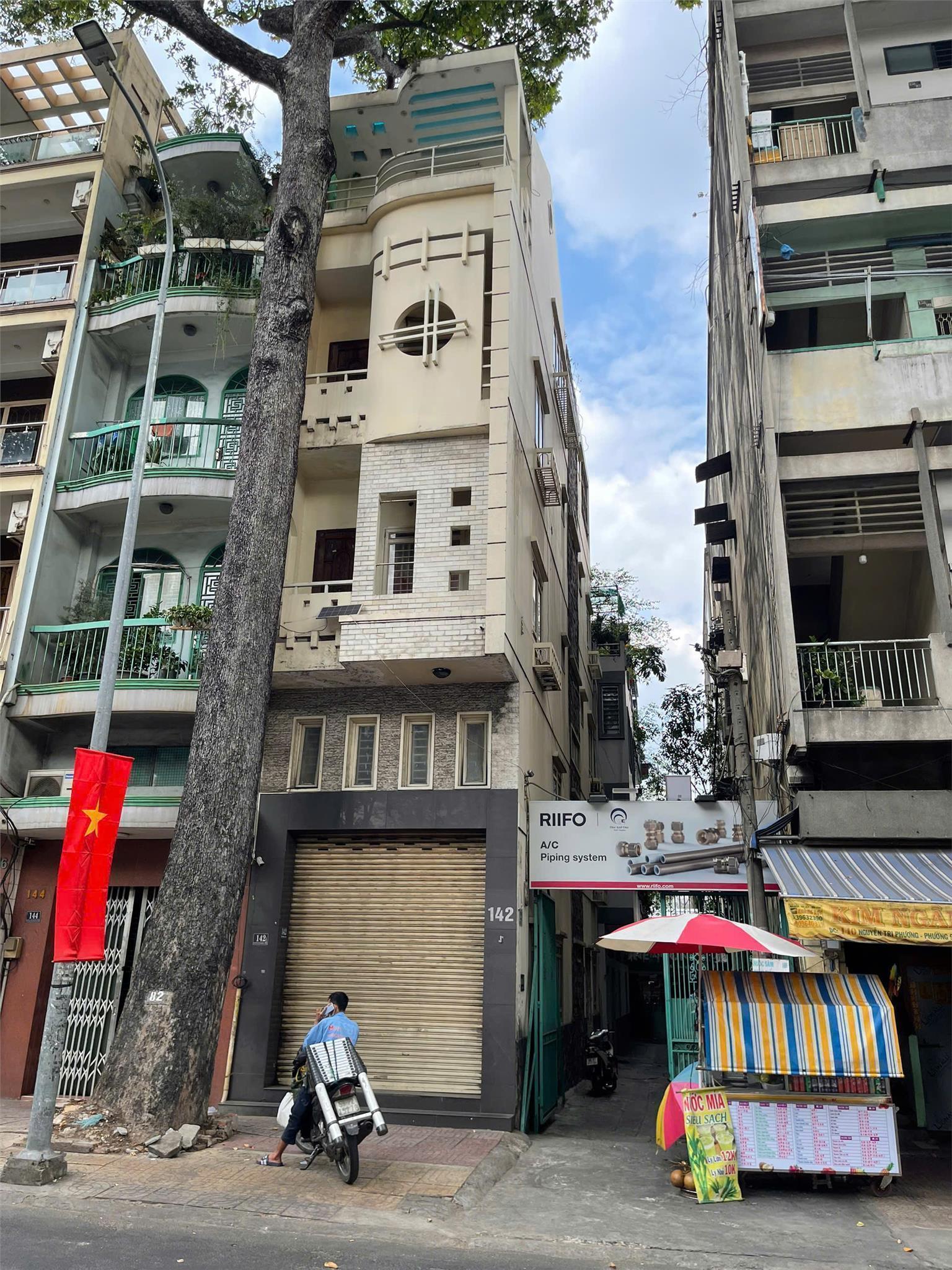 Cho Thuê Nhà Mặt Tiền Đường Nguyễn Tri Phương, P.9, Q.5 - 50 Triệu/Tháng (3.7 x 13.8m) - Ảnh 1