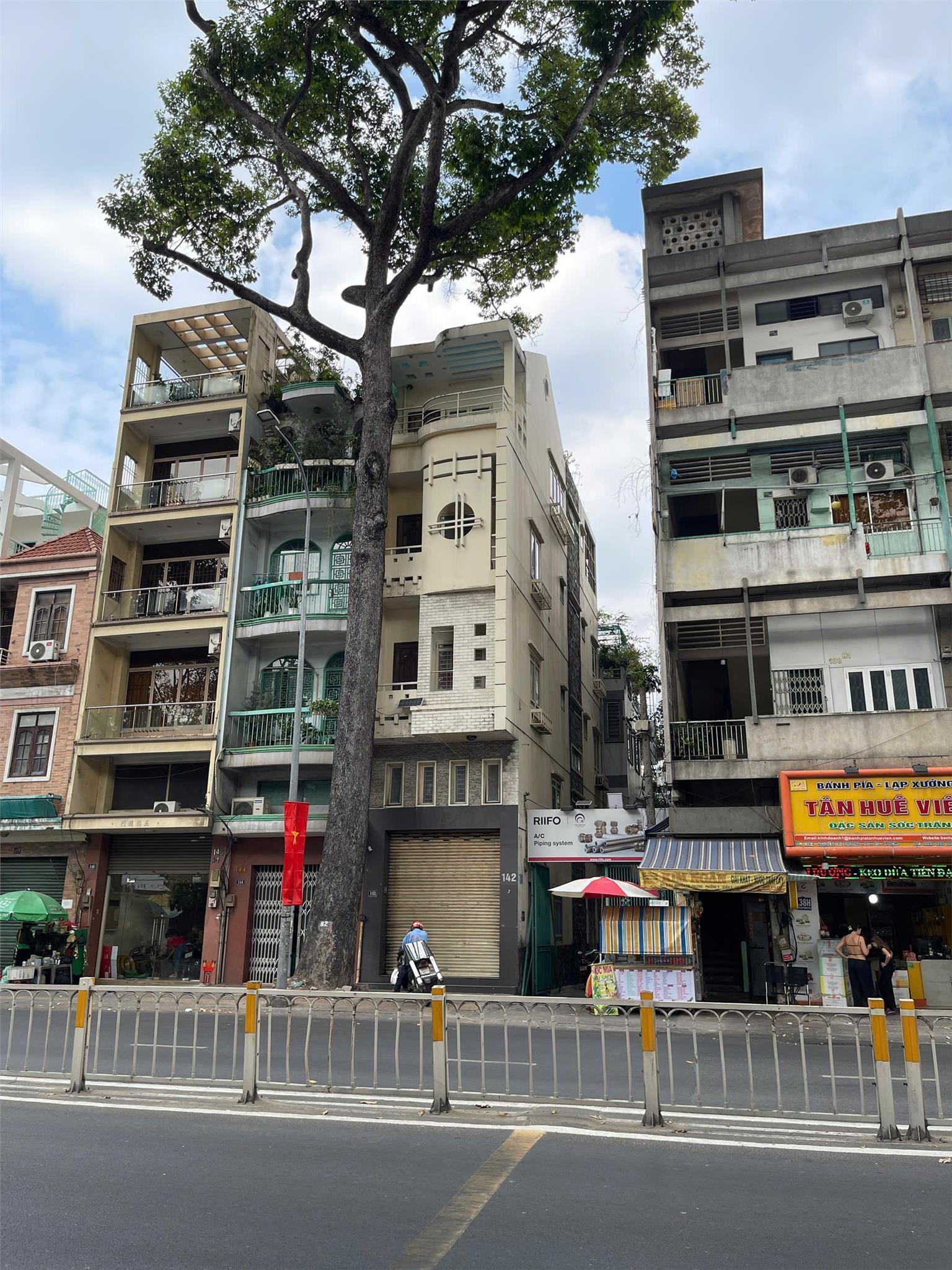 Cho Thuê Nhà Mặt Tiền Đường Nguyễn Tri Phương, P.9, Q.5 - 50 Triệu/Tháng (3.7 x 13.8m) - Ảnh 2