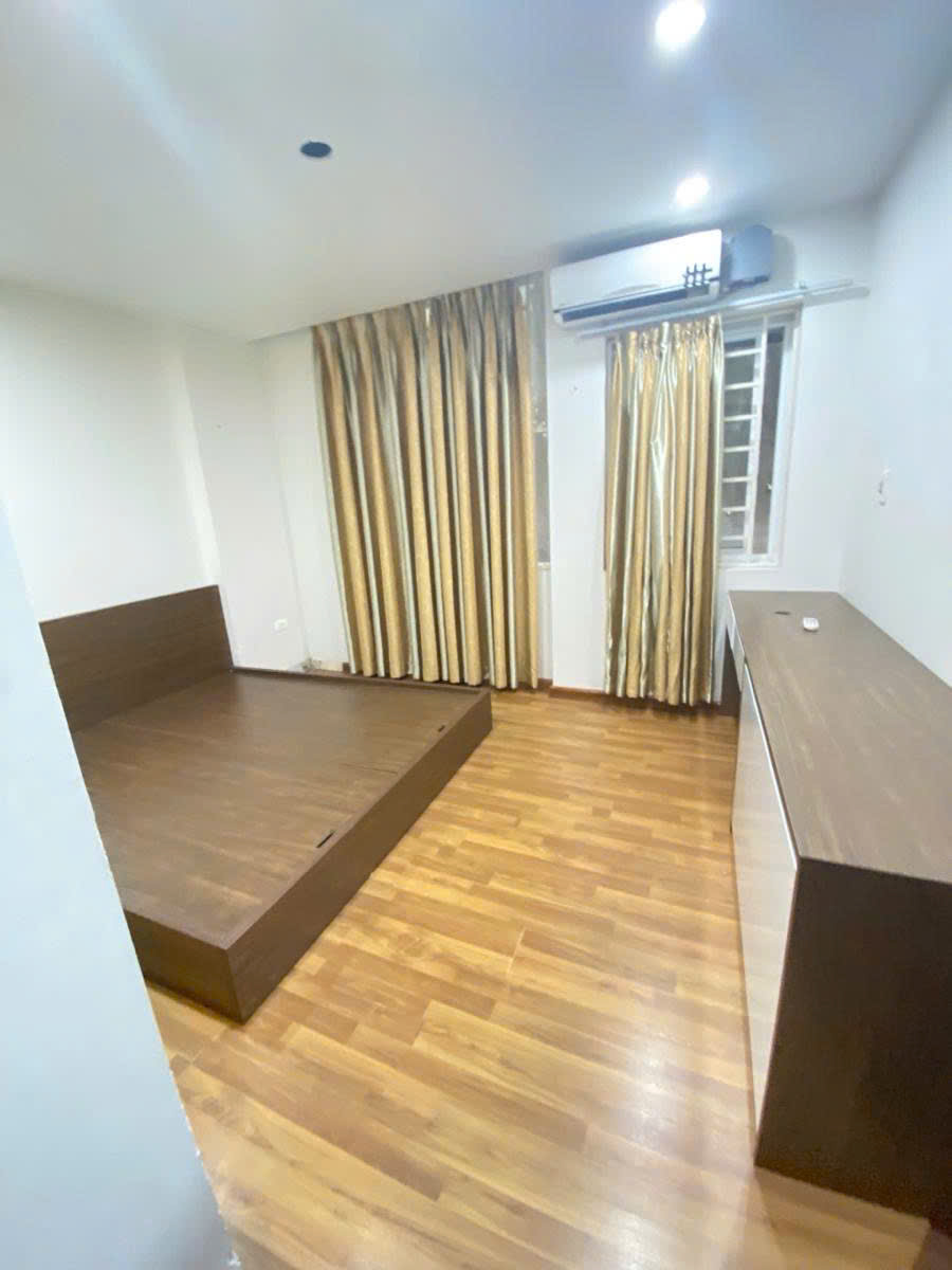 BÁN NHÀ VŨ NGỌC PHAN - PHỐ TRUNG TÂM Diện Tích 41m2 4 tầng mặt tiền 8m Giá 11.2tỷ - Ảnh chính