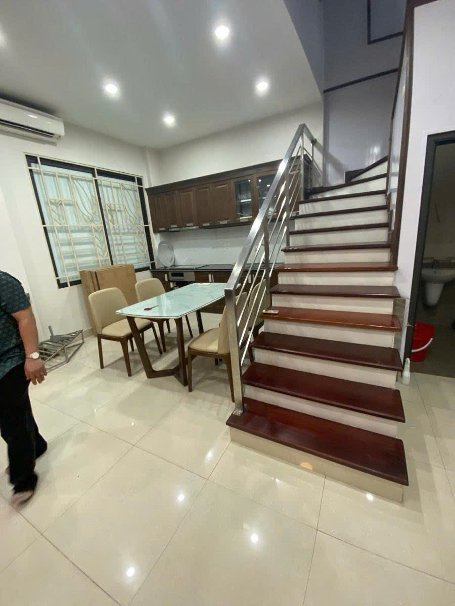 BÁN NHÀ VŨ NGỌC PHAN - PHỐ TRUNG TÂM Diện Tích 41m2 4 tầng mặt tiền 8m Giá 11.2tỷ - Ảnh 3