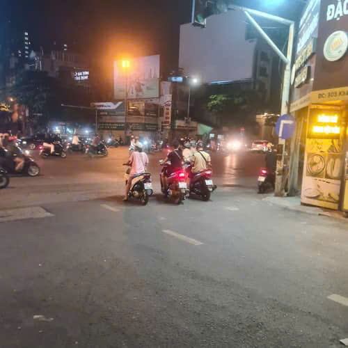 Gấp bán nhà- phố la thanh- Đống Đa 160m² - Phân khúc siêu hiếm - Sát Quận ủy - Gần Văn Miếu - Gần - Ảnh chính