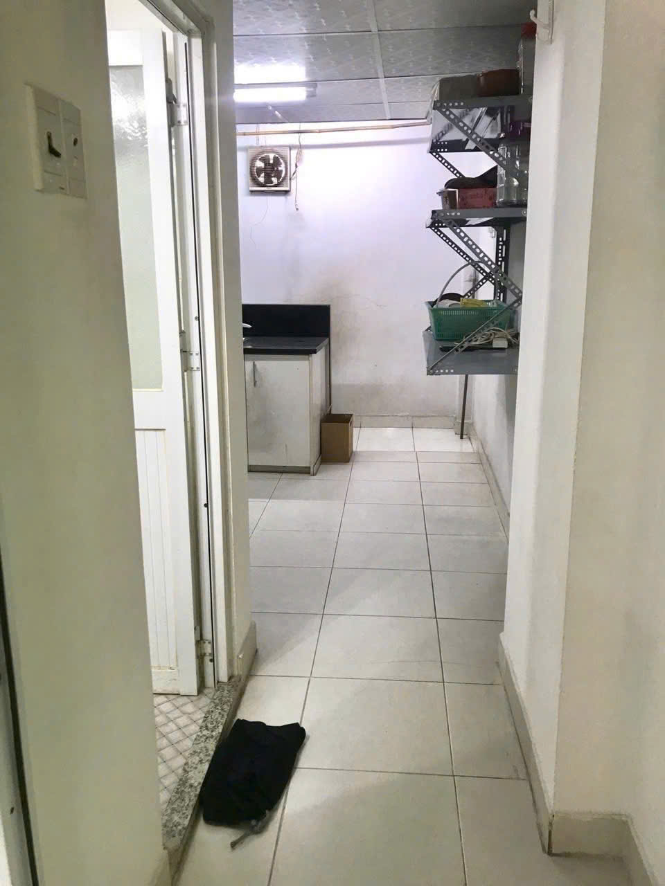 Bán nhà mặt tiền Hoàng Văn Thụ - gần Vòng xoay Cộng Hòa,  3,3x11,6m, 2 Tầng, 9,5 tỷ. - Ảnh 3