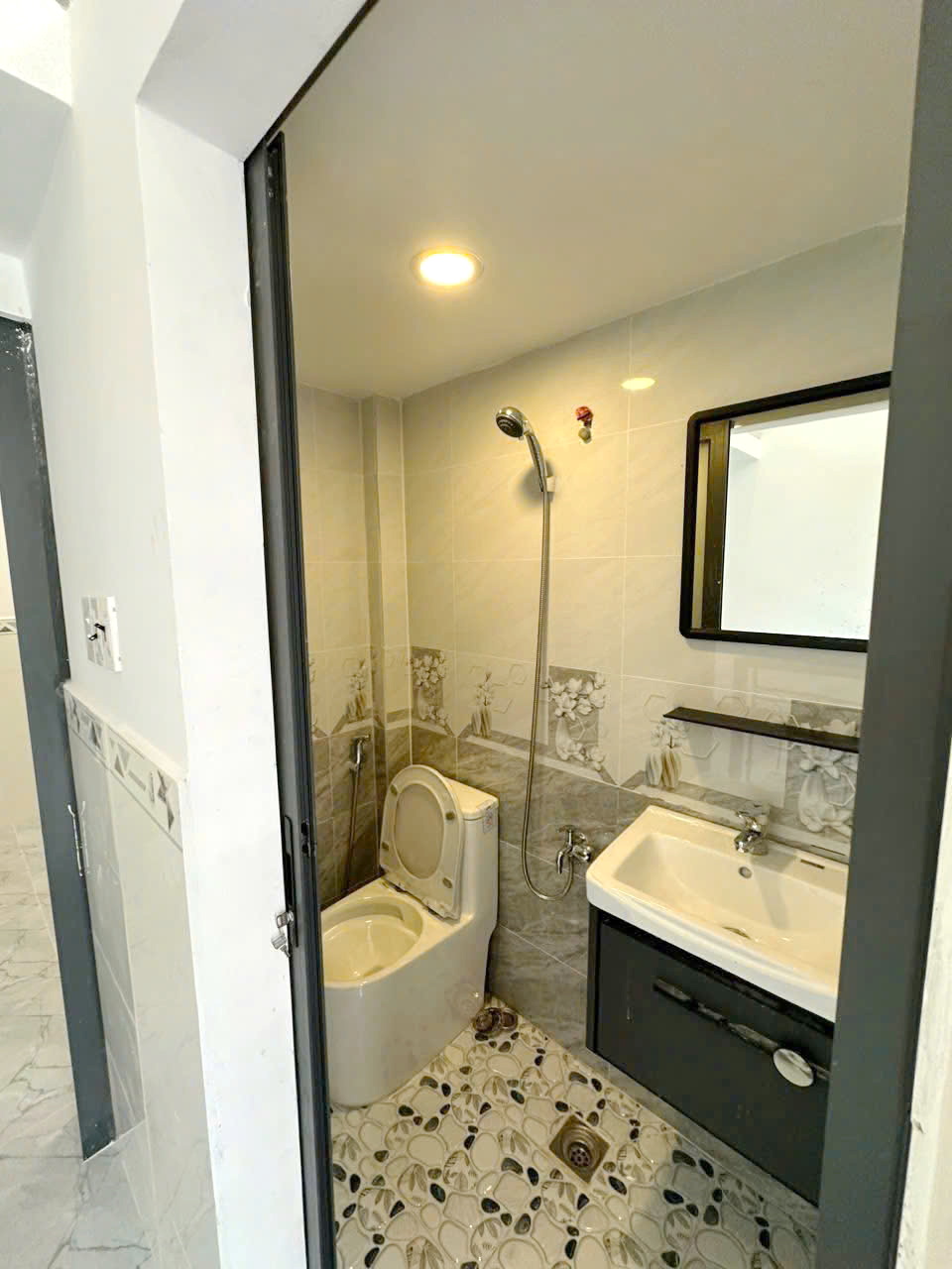 Nhà 2 tầng hẻm xe hơi Phạm Thế Hiển P5 Q8 giá siêu tốt 2.38 tỷ - Ảnh 3