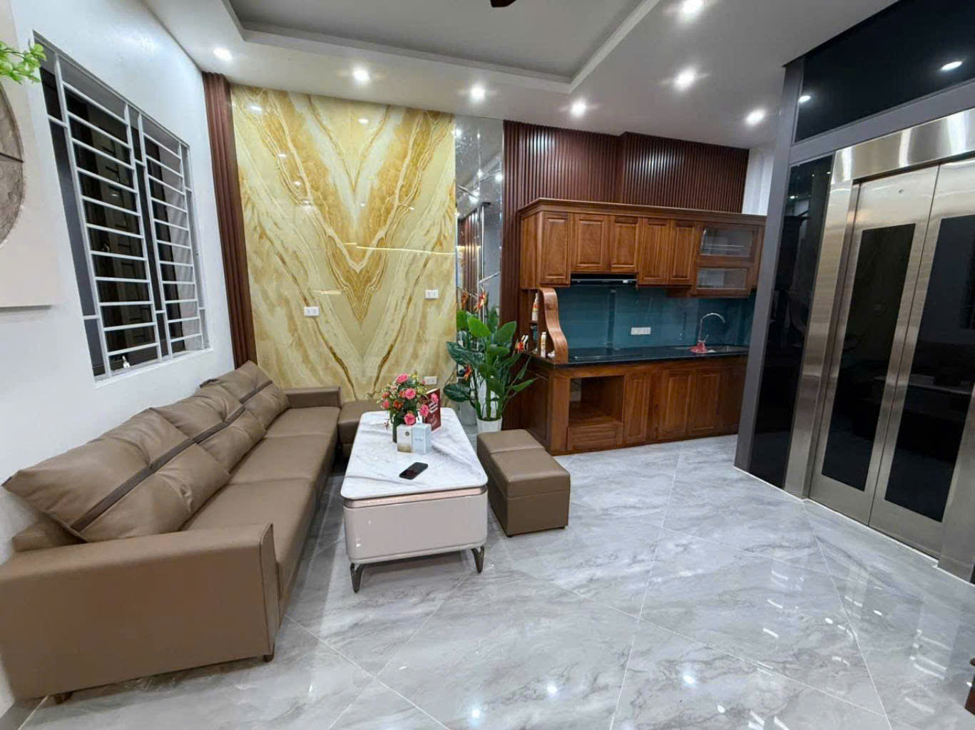 Siêu phẩm Cổ Nhuế – thang máy – full nội thất – 7.2 tỷ - Ảnh 2