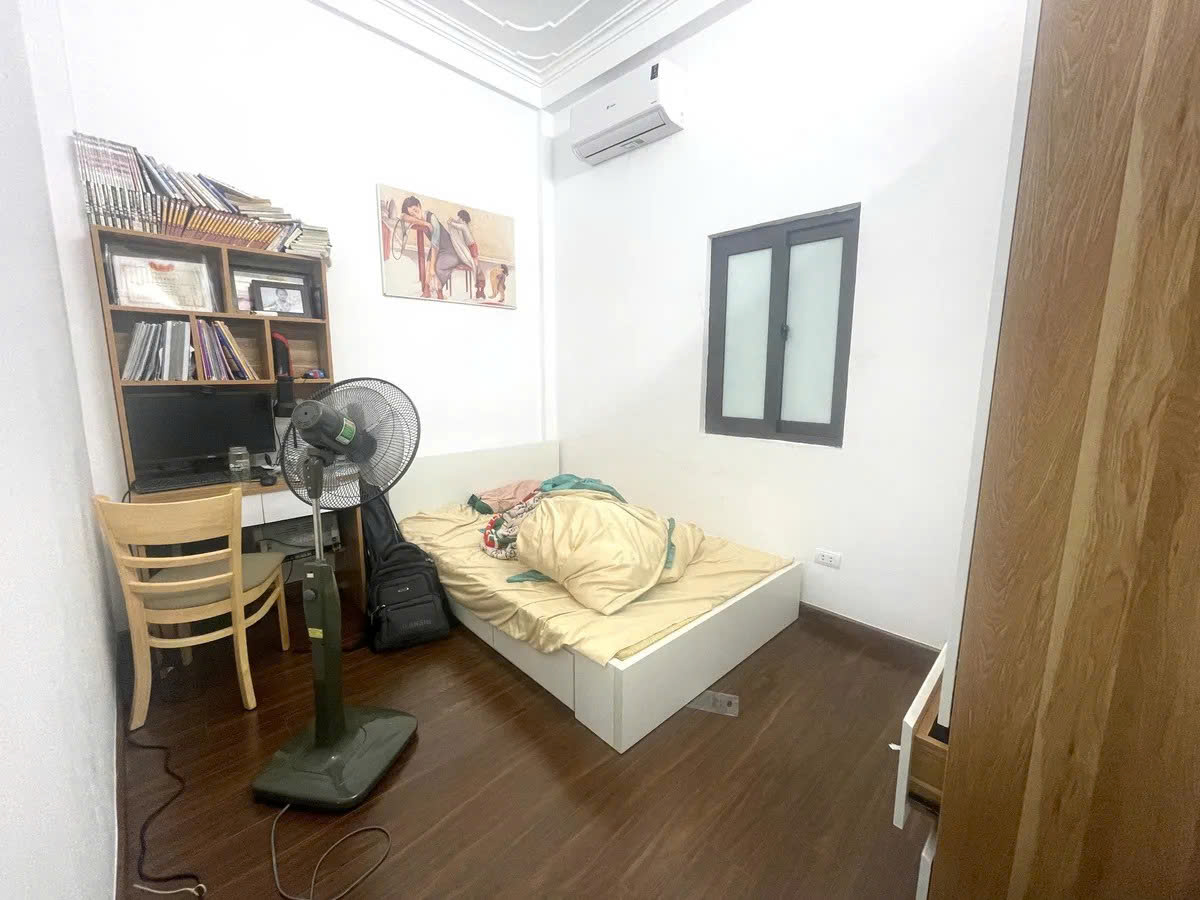 BÁN NHÀ KIM GIANG, HOÀNG MAI. 36m2 x 4TẦNG, TẶNG NỘI THẤT XỊN, CỰC ĐẸP, CỰC VIP. Chỉ 7.7 tỷđ - Ảnh 1