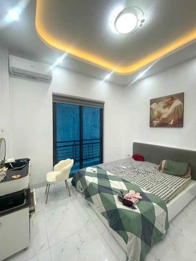 BÁN NHÀ KIM GIANG, HOÀNG MAI. 36m2 x 4TẦNG, TẶNG NỘI THẤT XỊN, CỰC ĐẸP, CỰC VIP. Chỉ 7.7 tỷđ - Ảnh 2