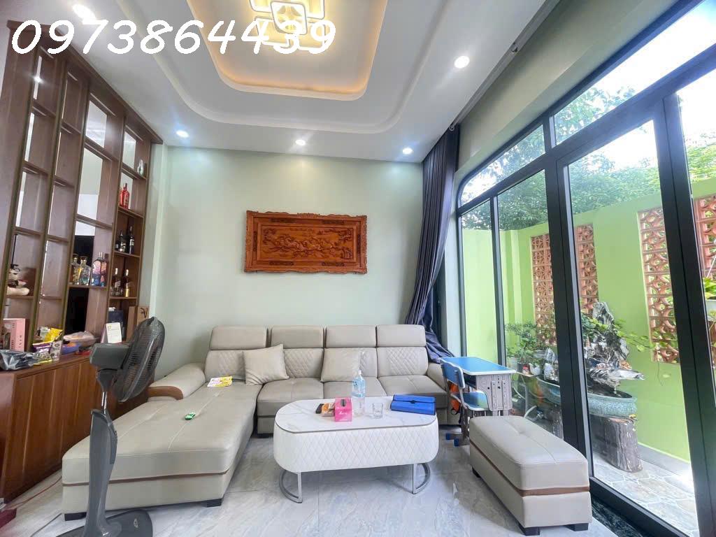 BÁN NHÀ 3 TẦNG – ĐỐI DIỆN CHỢ BÀ ĐIỂM - XE HƠI VÀO TẬN NHÀ – NGANG GẦN 7M – 100M² CÔNG NHẬN ĐỦ - - Ảnh 1