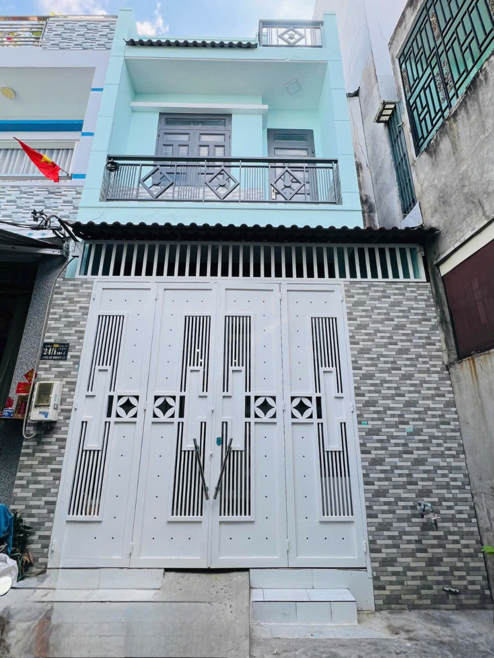 *Bán gấp nhà Miếu Gò Xoài Lê Văn Quới hẻm xe hơi 79m2,2 Tầng Nhỉnh 4 tỷ - Ảnh chính
