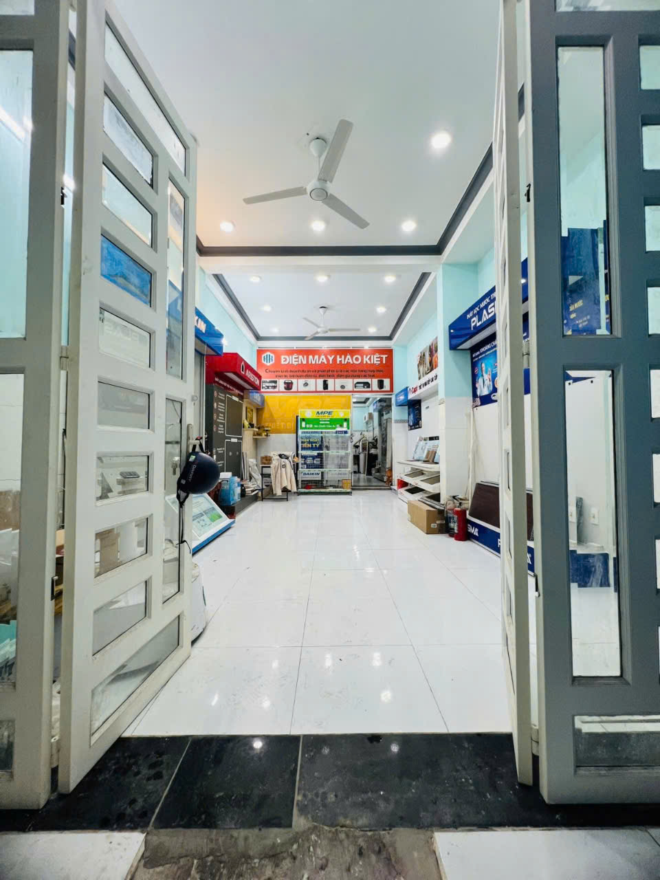 *Bán gấp nhà Miếu Gò Xoài Lê Văn Quới hẻm xe hơi 79m2,2 Tầng Nhỉnh 4 tỷ - Ảnh 1