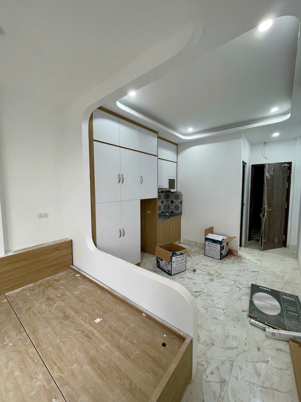 Nhà đẹp Mạc Thị Bưởi, giá chỉ 12.6 tỷ, gần 50m2x5T, KD, thang máy - Ảnh chính