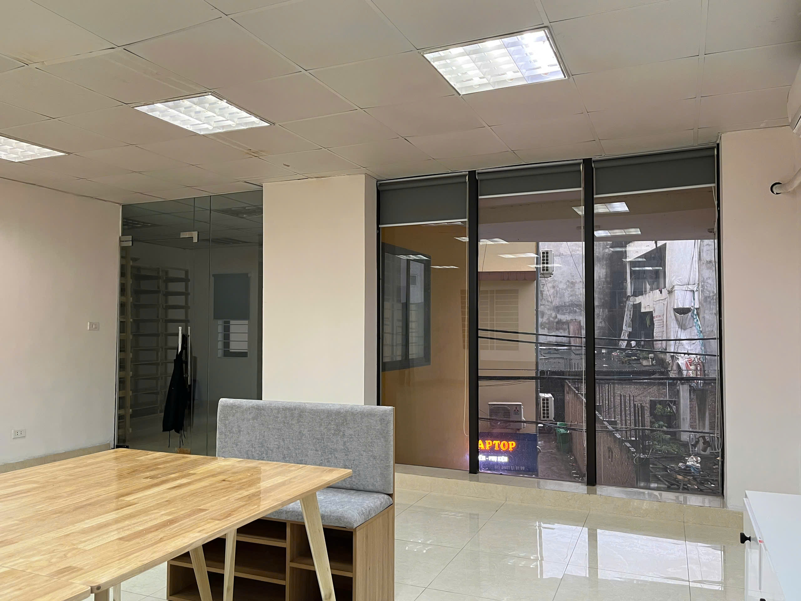 Vì chuyển xưởng nến nên mình đang có mặt sàn trống 80m2 muốn cho thuê - Ảnh 3