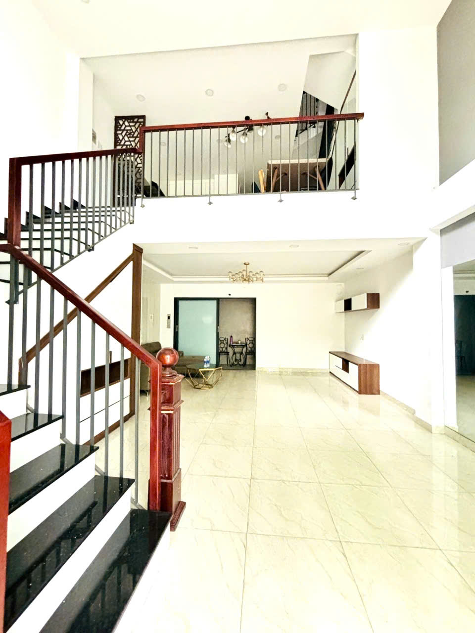 Bán nhà Tân Sơn Nhì - Quận Tân Phú chỉ 9 Tỷ - Hẻm xe hơi 8m - 6 Tầng. - Ảnh 1