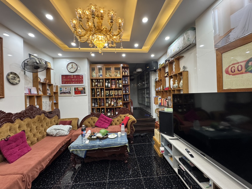 Bán nhà 4 tầng phố Bạch Mai cách mặt phố chỉ 50m chủ ở có lộc cần bán gấp 36m2 giá 7.6 tỷ - Ảnh chính