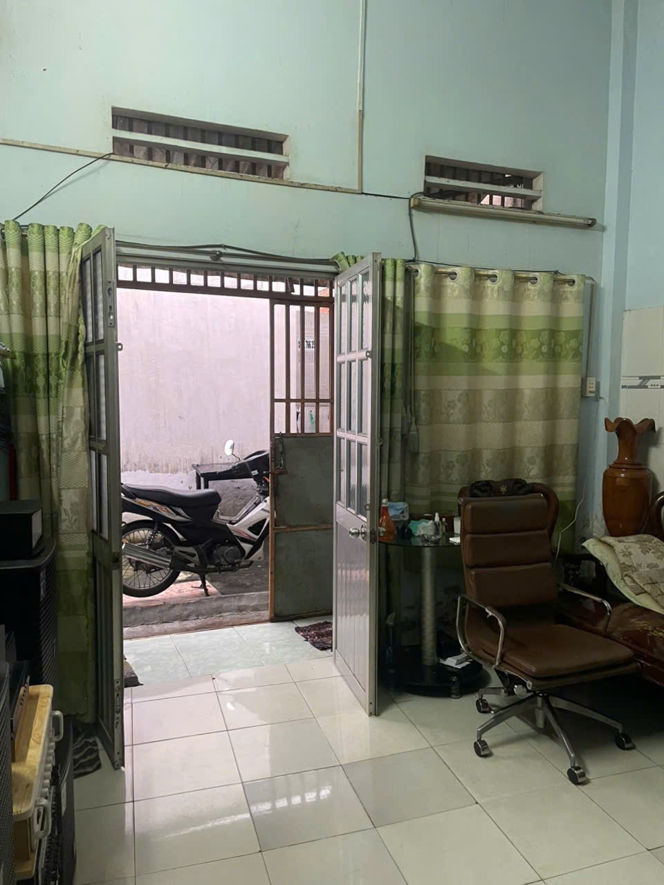 NHÀ CHÍNH CHỦ - GIÁ TỐT -Cần Bán Nhà Vị Trí Đẹp Tại Xuân Thới Thượng, Hóc Môn, TP.HCM - Ảnh 2