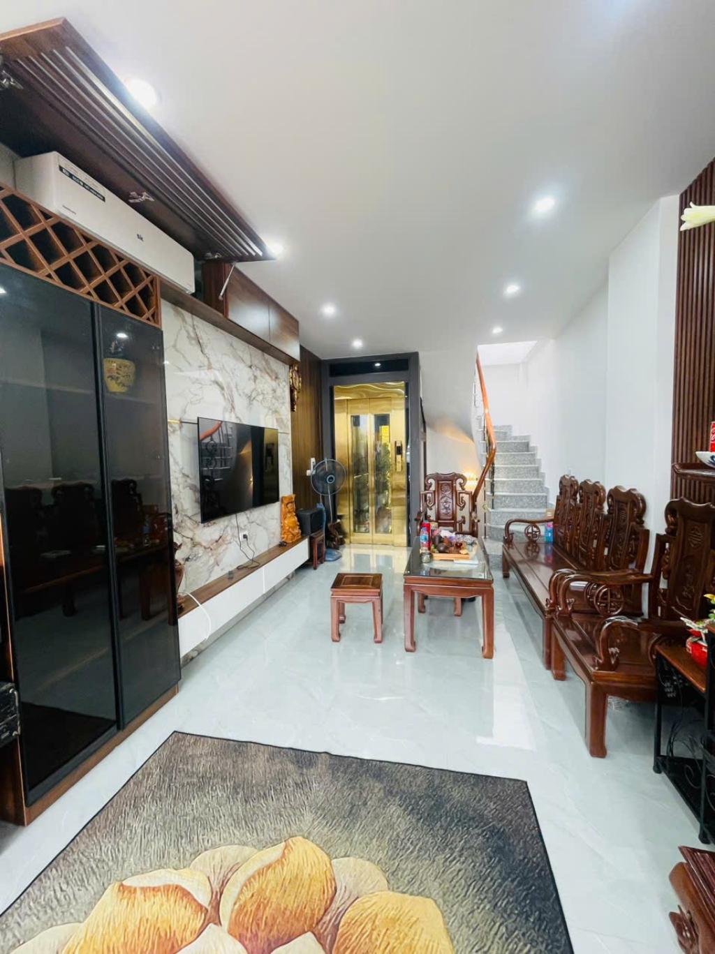 🏰 BIỆT THỰ 7 TẦNG - THANG MÁY - PHÂN LÔ GARA Ô TÔ - ĐÓN GIÓ HỒ TÂY MÁT RƯỢI - Ảnh 3