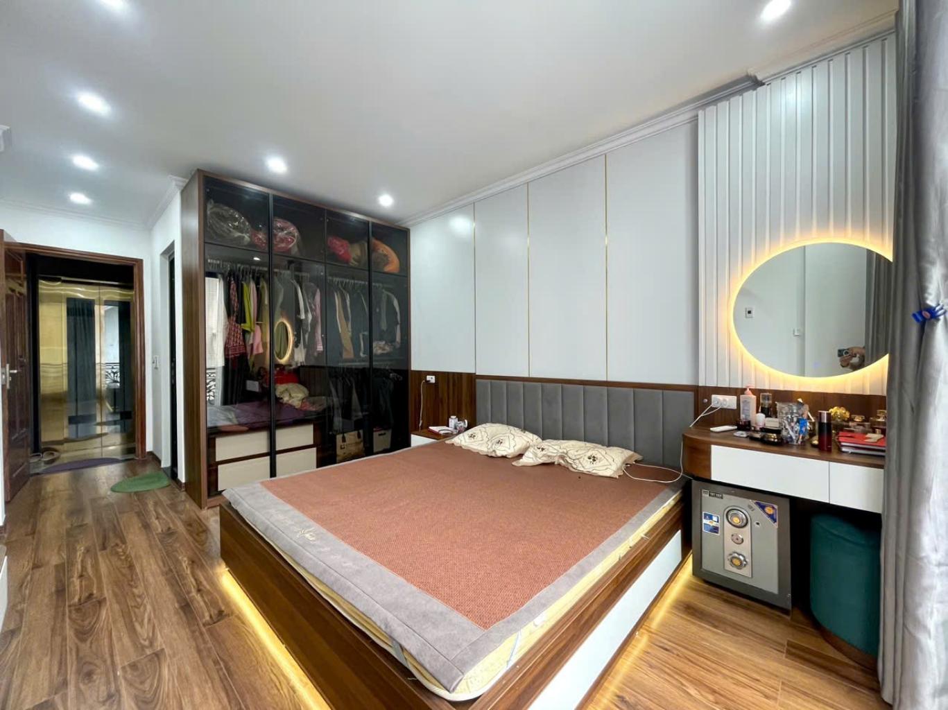 🏰 BIỆT THỰ 7 TẦNG - THANG MÁY - PHÂN LÔ GARA Ô TÔ - ĐÓN GIÓ HỒ TÂY MÁT RƯỢI - Ảnh 4