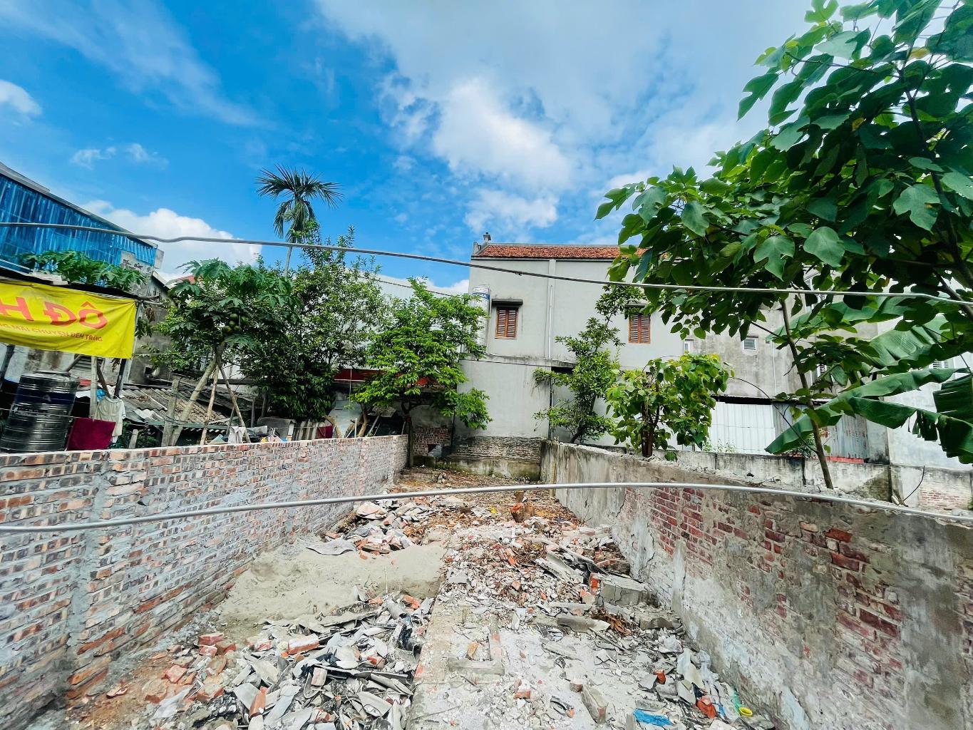 Bán đất Đông Dư Gia Lâm ngõ thông ô tô vào đất hơn 40m chỉ hơn 3 tỷ - Ảnh chính
