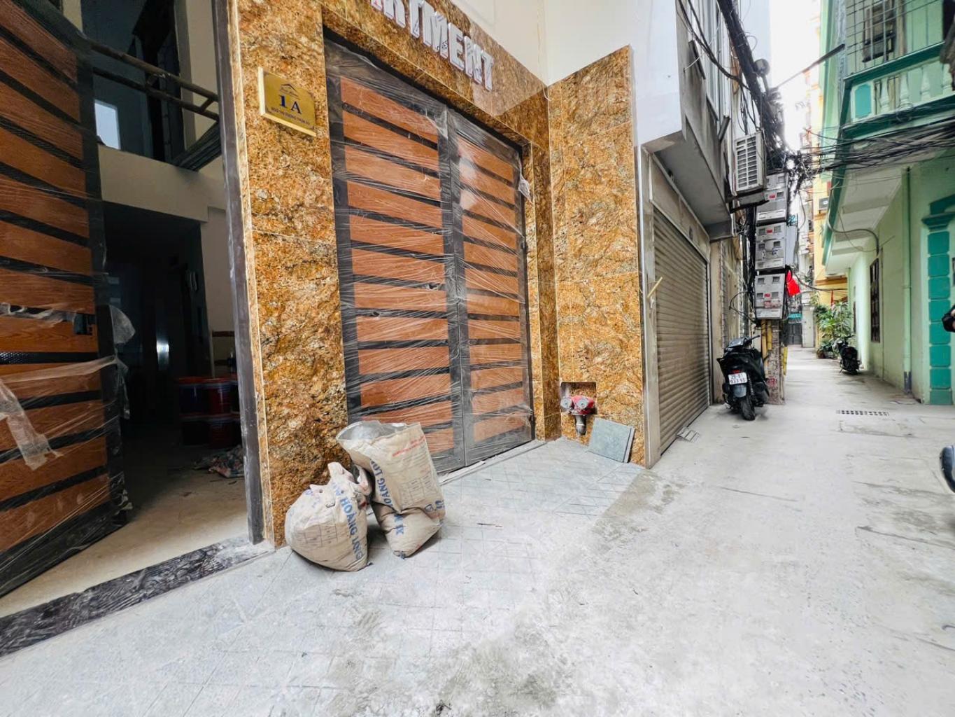 Vương Thừa Vũ 50m 8 tầng, 13 phòng in tiền thầm lặng - Ảnh chính