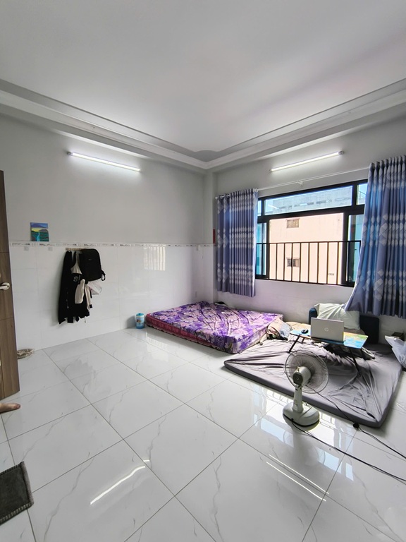 NHÀ ĐẸP- GIÁ TỐT - CHÍNH CHỦ CẦN BÁN Căn Nhà Mặt Tiền Chợ Vị Trí Tại Quận Tân Phú, TP HCM - Ảnh 3