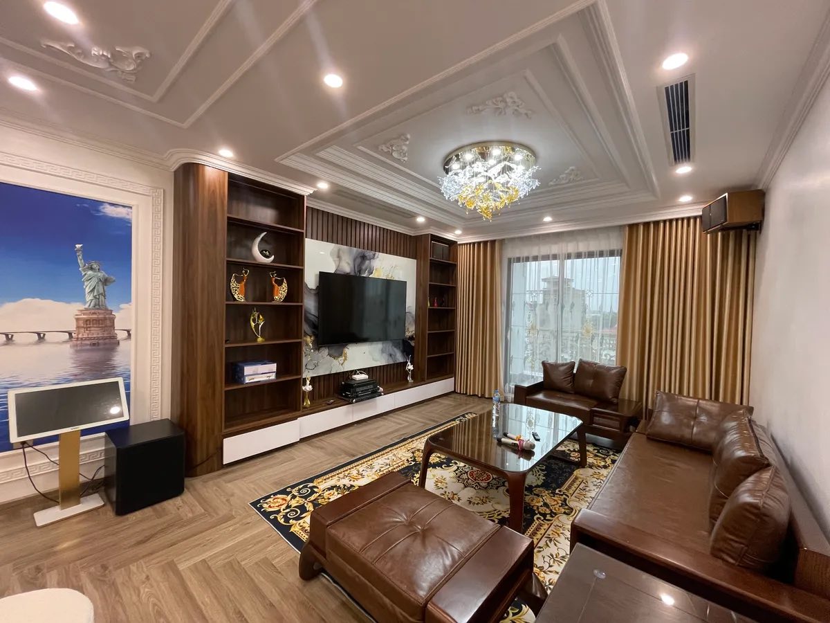 Mặt Phố Ngô Gia Tự 95m2 7T Xây Mới, Kinh Doanh Dòng Tiền, Vỉa Hè Rộng - 29.x Tỷ - Ảnh 1