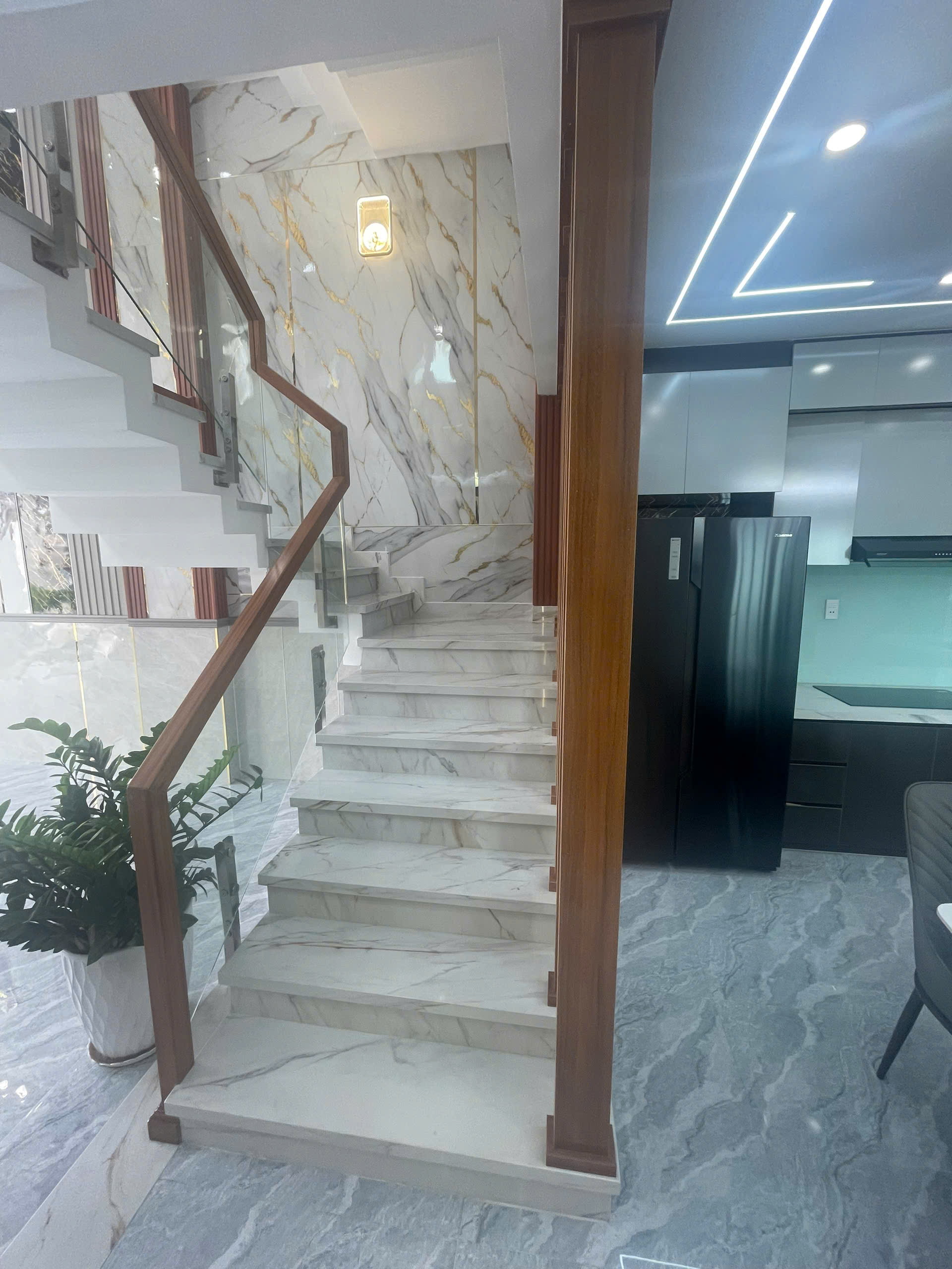 HẠ GIÁ CỰC MỀM – NHÀ PHỐ GÓC 2 MẶT TIỀN HẺM XE HƠI 9M – CHỈ NHỈNH NHẸ 6T - Ảnh 4