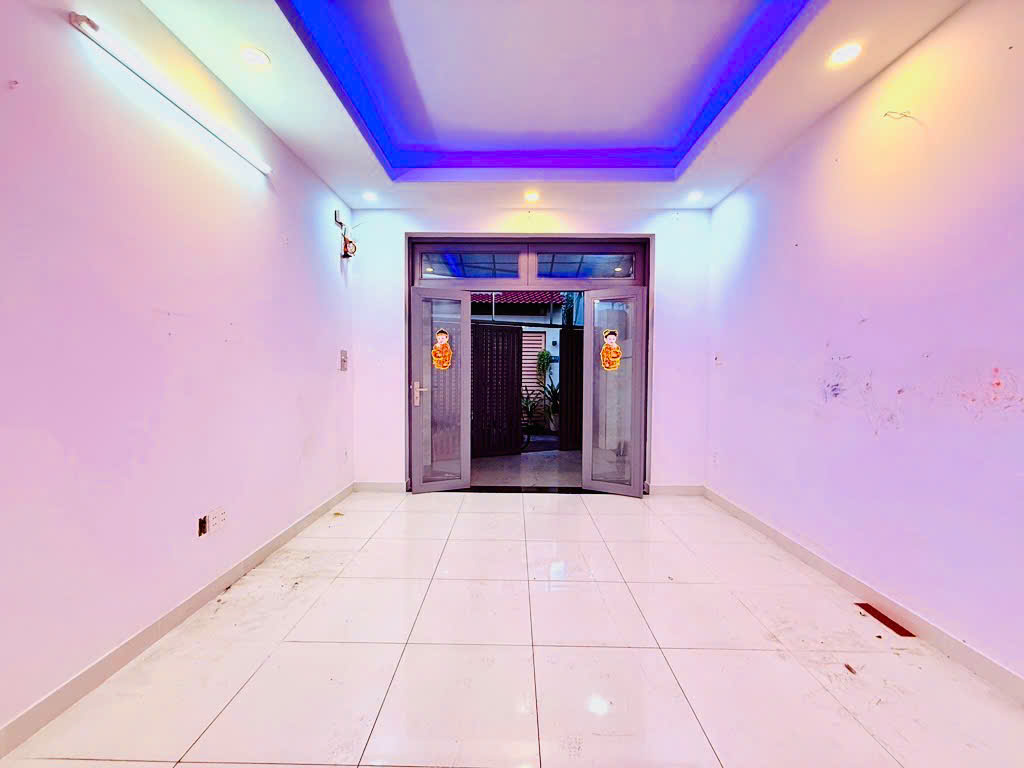 Bán nhà hiếm 2 mặt hẻm trước sau, đường số 8, P.11, Gò Vấp, 3 phòng ngủ giá chỉ 5 tỷ ++ - Ảnh 2
