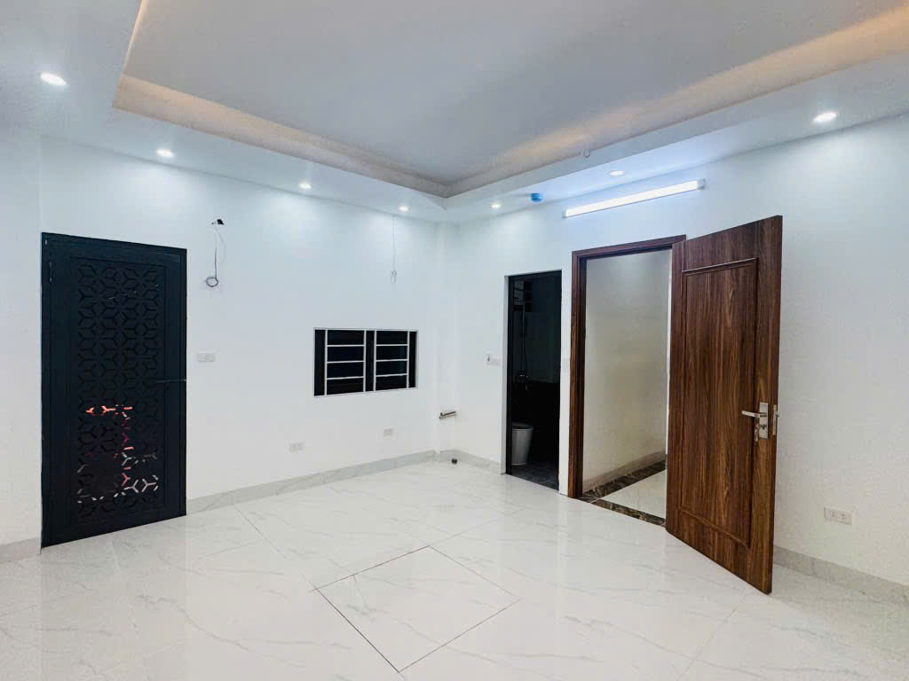 BÁN NHÀ 6 TẦNG MỚI – TRẦN CUNG – GẦN BỆNH VIỆN E - Ảnh 1