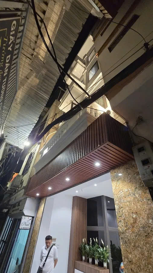 Bán Nhà Văn Chương2. 25m2. 5 tầng. mặt tiền 4.5m. giá 7.79 tỷ Đống Đa Hà Nội - Ảnh chính