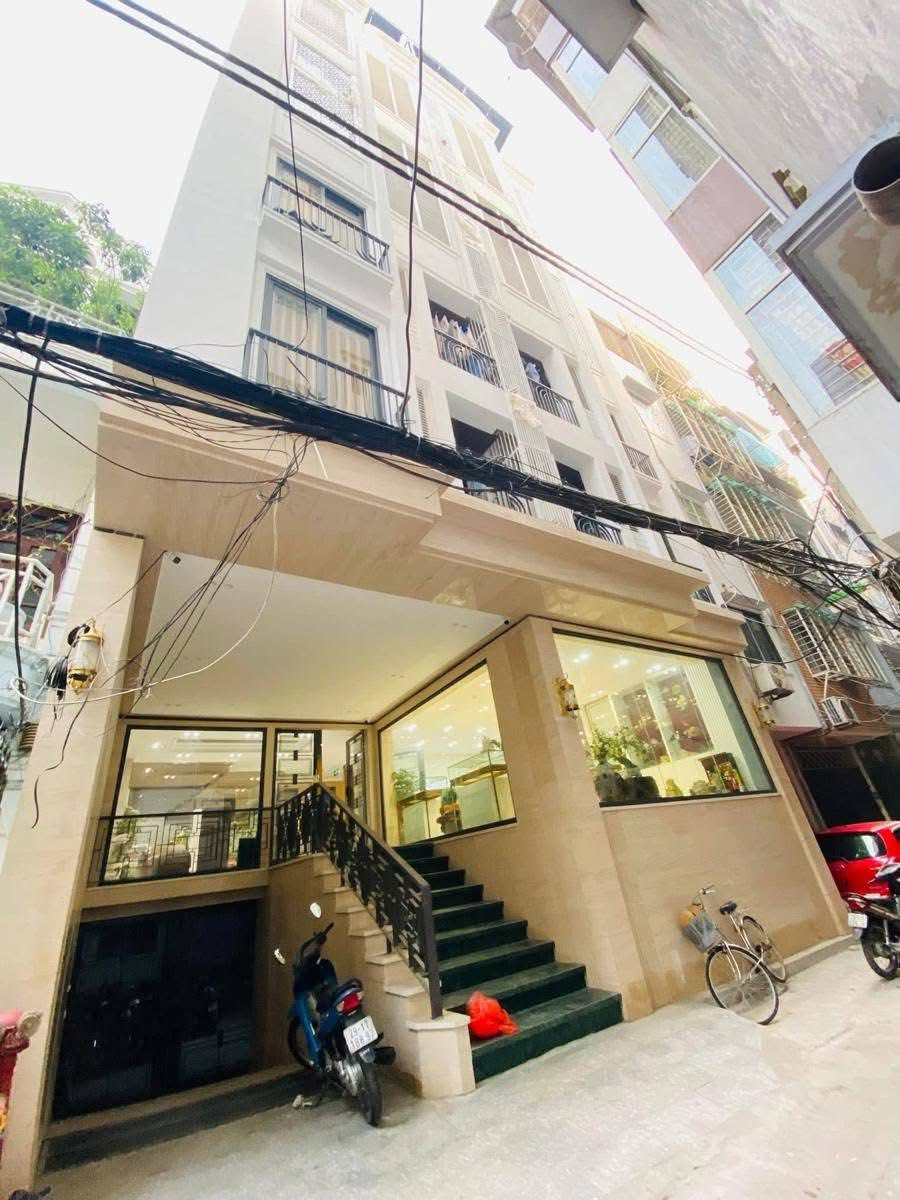 CỰC HIẾM-Bán Tòa Dòng Tiền (CHDV) Ngõ 381 Nguyễn Khang 190m/9Tầng/MT 10m 62.5 Tỷ - Ảnh chính