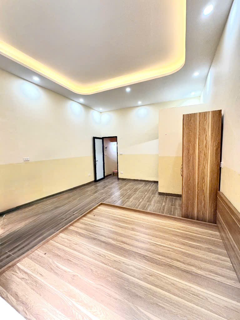 Nhà đẹp nhỏ tiền Hoàng Hoa Thám, chủ nhà thiện chí, giá thương lượng tốt - Ảnh 2