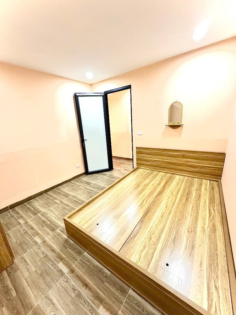 Nhà đẹp nhỏ tiền Hoàng Hoa Thám, chủ nhà thiện chí, giá thương lượng tốt - Ảnh 3