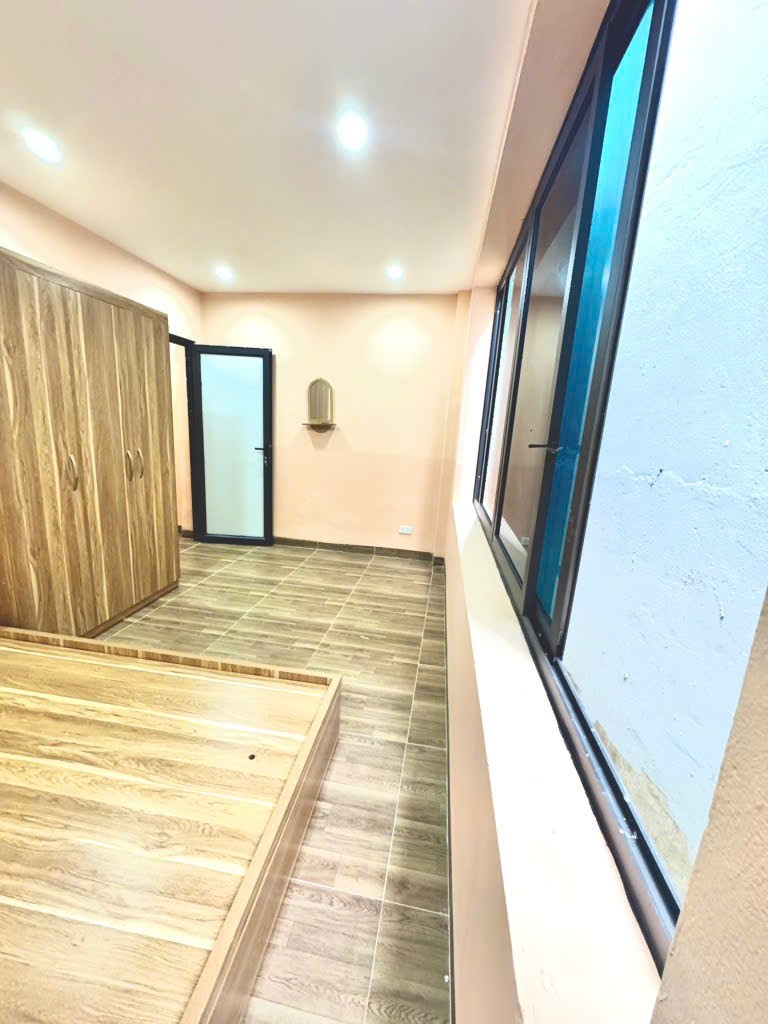 Nhà đẹp nhỏ tiền Hoàng Hoa Thám, chủ nhà thiện chí, giá thương lượng tốt - Ảnh 4
