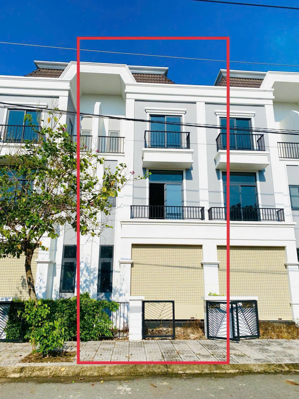 Nhà phố Bàu Bàng Bình Dương dự án phúc an graden 1 trệt 2 lầu bên ngoài hoàn thiện bên trong thô giá - Ảnh 2